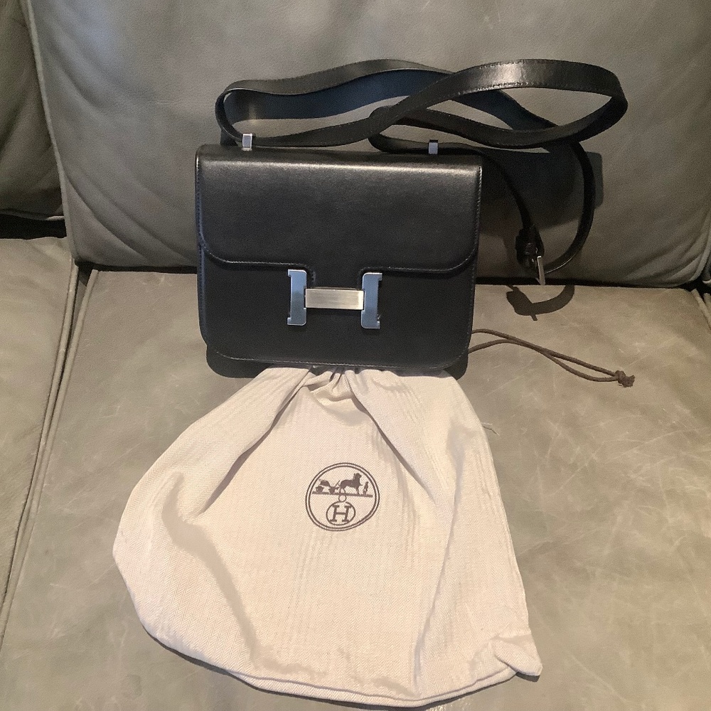 H handbag black both ways new
